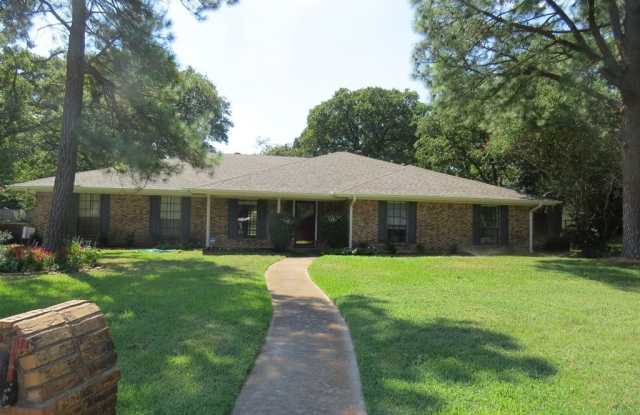 613 Suellen Circle - 613 Suellen Circle, Colleyville, TX 76034