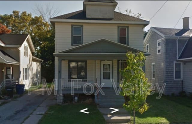 714 Central St - 714 Central Street, Oshkosh, WI 54901