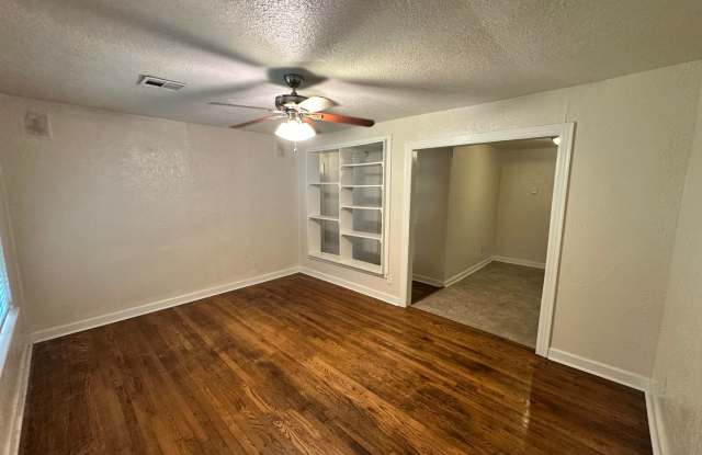 3bed/1bath Home Available Near Norman Campus! photos photos