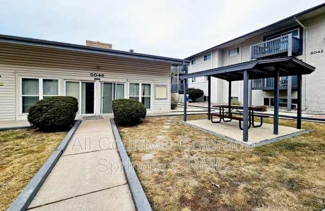 5030 El Camino Drive photos photos