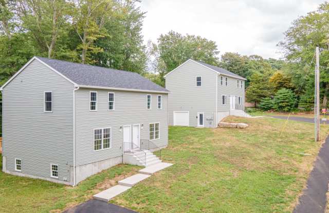 152 Grove Avenue - 152 Grove Avenue, Conning Towers Nautilus Park, CT 06340