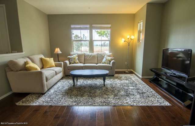 951 N Sunrise Lane Gallery 3