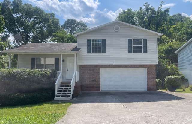 3 bed, 2 bath, 2 car garage home w/ finished basement/bonus room in West Knox photos photos
