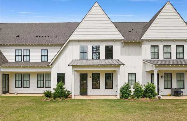 Owens Crossing Townhome - 608 Cameron Court, Auburn, AL 36832