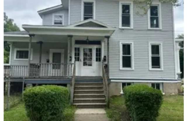 302 N Farragut St Gallery 1