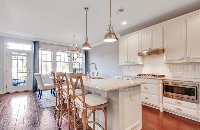 21 Carriage Gate Drive - 21 Carriage Gate Dr, Little Silver, NJ 07739