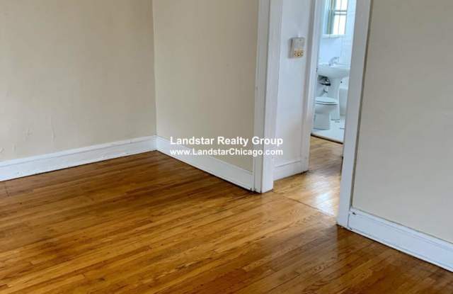 2853 West Berteau photos photos