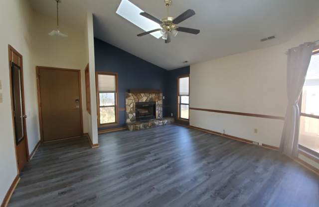545 Auburndale ~ Villas of Lock Lomond Gallery 3