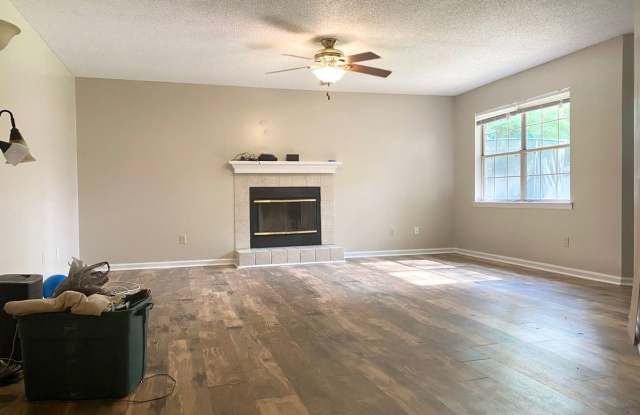412 Wood Dale Drive Gallery 2