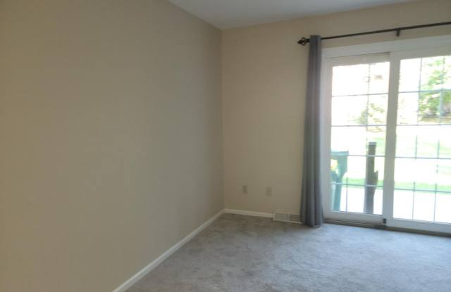 4517 N HEDGEROW Drive Gallery 3