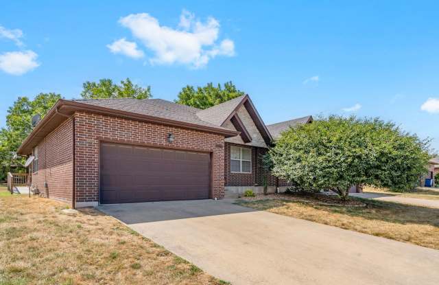 Ozark 2 Bedroom 2 Bathroom 2 Car Garage photos photos Ozark 2 Bedroom 2 Bathroom 2 Car Garage photos photos