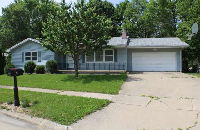 $2,300 | 3 Bedroom, 3 Bathroom House | No Pets | Available for July 1, 2025 Move In! photos photos