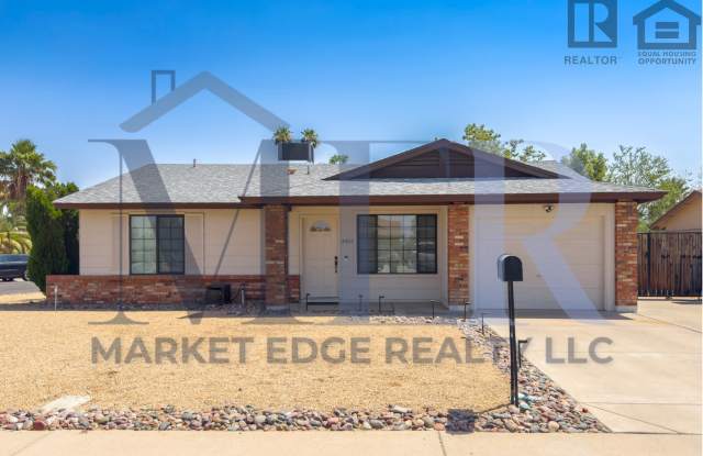 3453 E Libby St photos photos