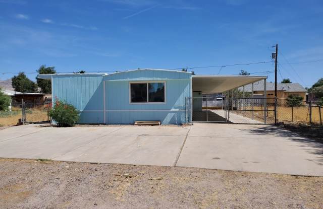 3 Bedroom Manufactured Home in Bullhead City. photos photos