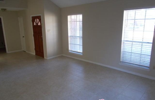 17402 Eastwood Cir Gallery 2