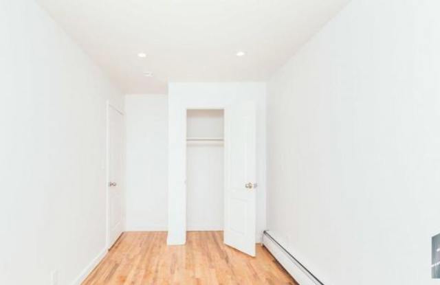 121 Maujer Street Gallery 4