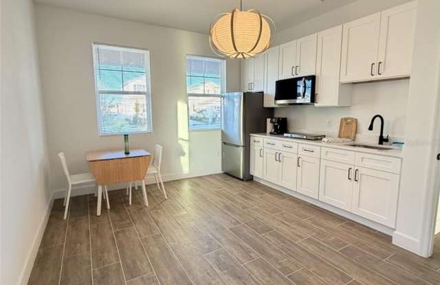 1690 CROOKED CREEK Street Gallery 2