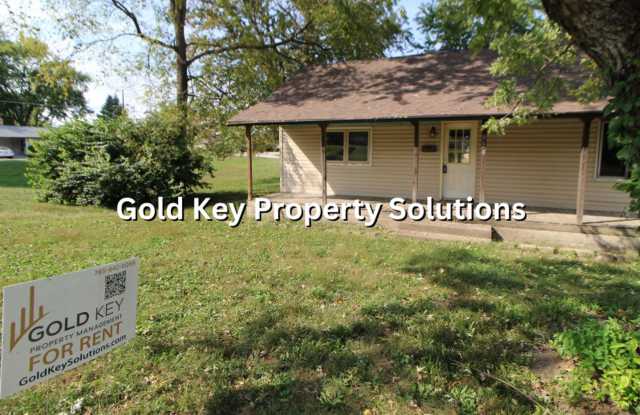YORKTOWN Spacious 3 BR 1.5 BA with 2 Covered Porches (NO SECTION 8) Gallery 3