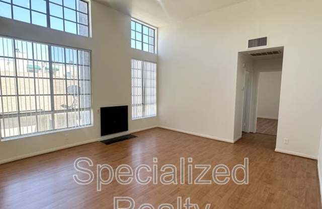 14562 Dickens St. photos photos