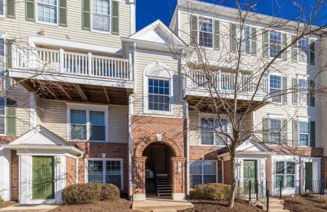 46956 Courtyard Square photos photos