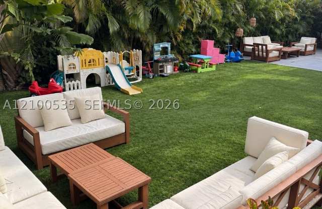 7504 Adventure Ave Gallery 4