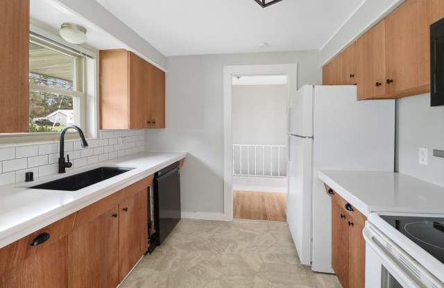 3 Bed 2 Bath home Gallery 3