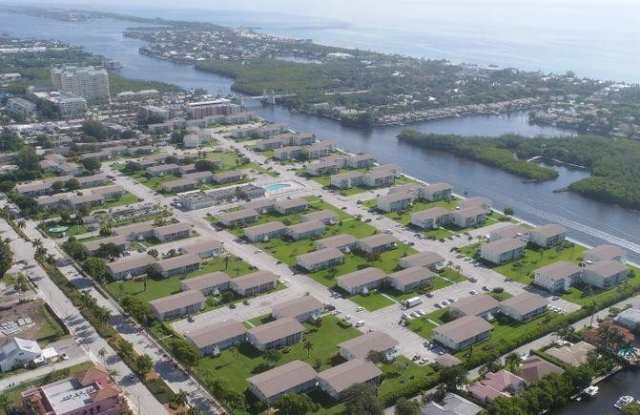 850 Horizons E - 850 Horizon Street East, Boynton Beach, FL 33435