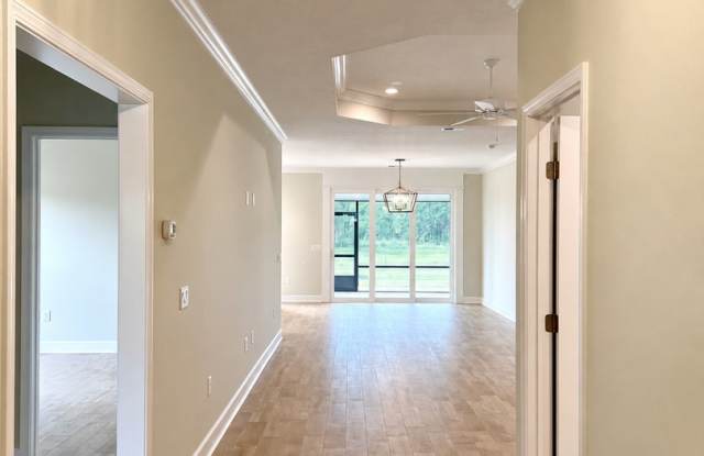 NEWER home! Grass cutting included Gallery 3