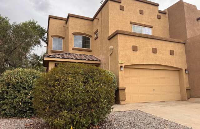 Gated community home. Gallery 1
