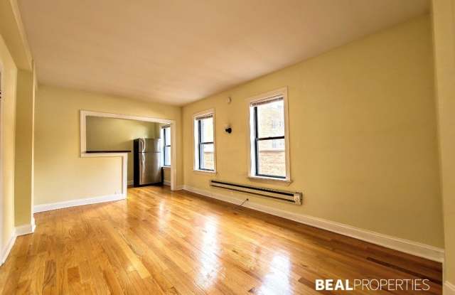 1347 N Dearborn St photos photos