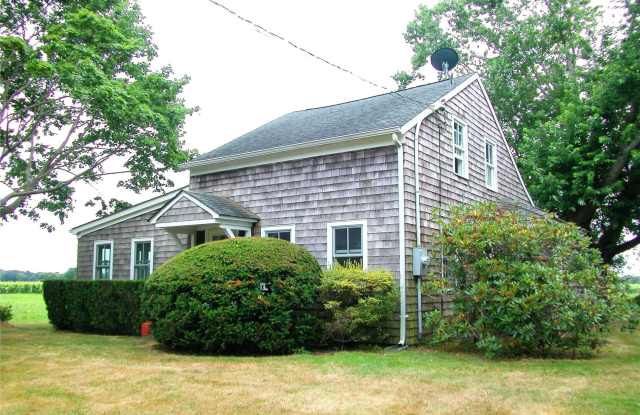 3805 Alvahs Lane - 3805 Alvahs Lane, Cutchogue, NY 11935