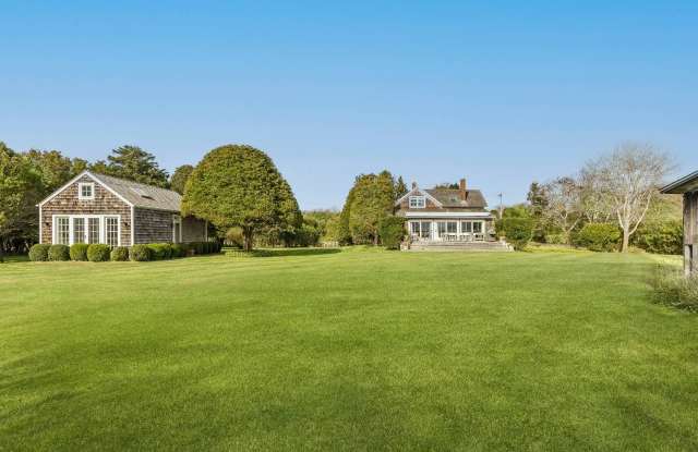 565 Hedges Lane Gallery 3
