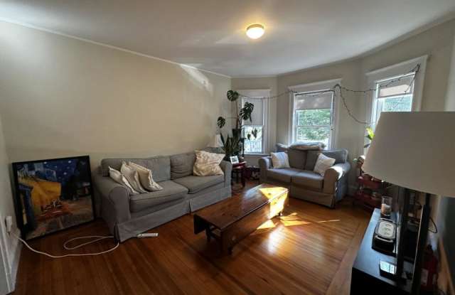 17 Hunnewell Ave. photos photos