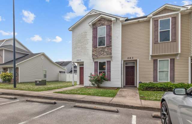 2 Bed 2.5 Bath Townhome Gallery 4