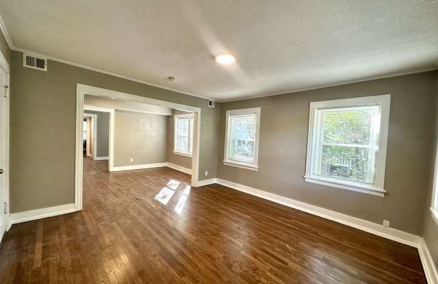 4207 Kenwood Avenue - 1S photos photos