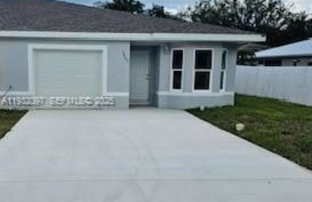 1416 Las Villas Blvd photos photos