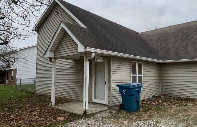 COMING SOON: 2 Bedroom/1 Bath located at 5109 W Raymond St. Unit A photos photos