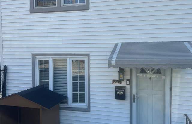 242 Sommerville Place photos photos