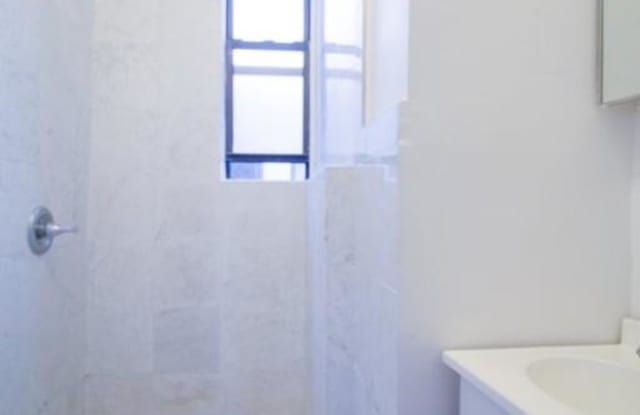 700 East 9th Street Gallery 4