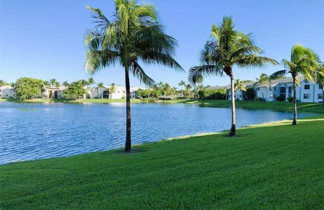 1051 Jefferson Dr photos photos