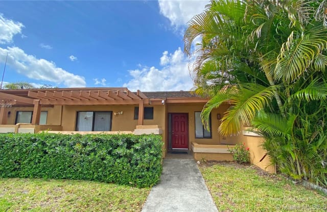 903 NW 79th Ter - 903 Northwest 79th Terrace, Plantation, FL 33324