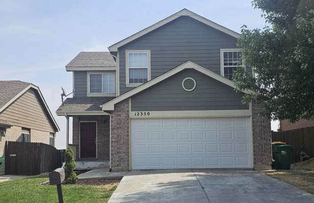 Single family home in Cul-De-Sac photos photos