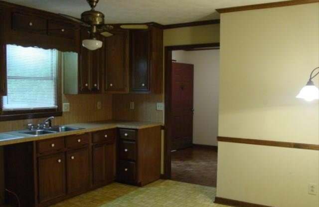 220 Lantern Ridge Court Gallery 4