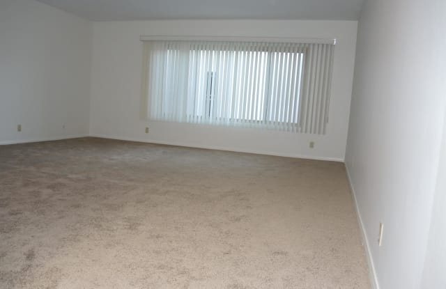 4040 Lamont Street - 16 - 4040 Lamont Street, San Diego, CA 92109