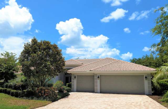 Annual Rental: Luxurious 4 Bedroom 3 bath POOL home in Woodlands of Rivendell! Just Blocks form Pineview School photos photos