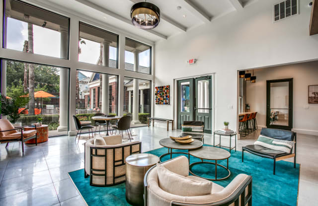 Aventura on Briar Forest photos photos