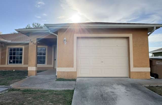 2/2 Duplex for rent in Cape Coral - 3824 Southwest 8th Place, Cape Coral, FL 33914