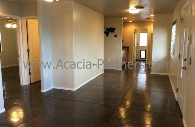3460 East Bermuda Street Gallery 2