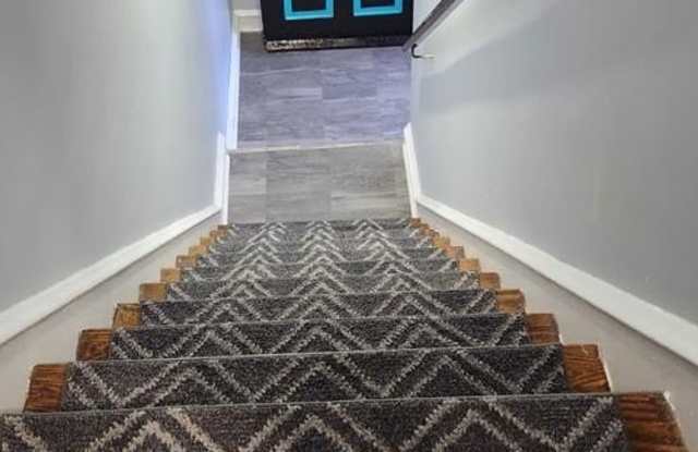 500 E 22ND ST #UNIT B Gallery 2