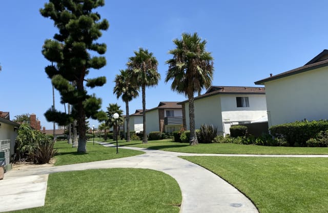 Orangewood Garden Apartments photos photos